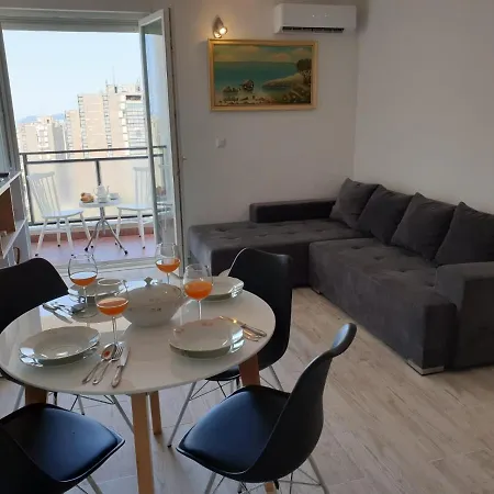 17711a Апартаменты Сплит